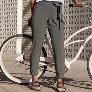 Athleta Women’s Arbor Olive Skyline Pant Size 2